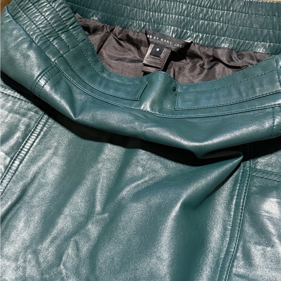 Marc By Marc Jacobs Dark Green Leather Mini Skirt - Picture 2 of 4